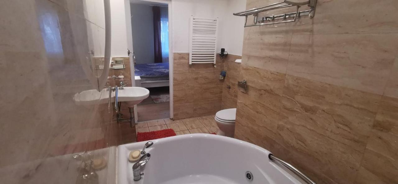 Andreea'S Apartments-Old Town Βουκουρέστι Εξωτερικό φωτογραφία